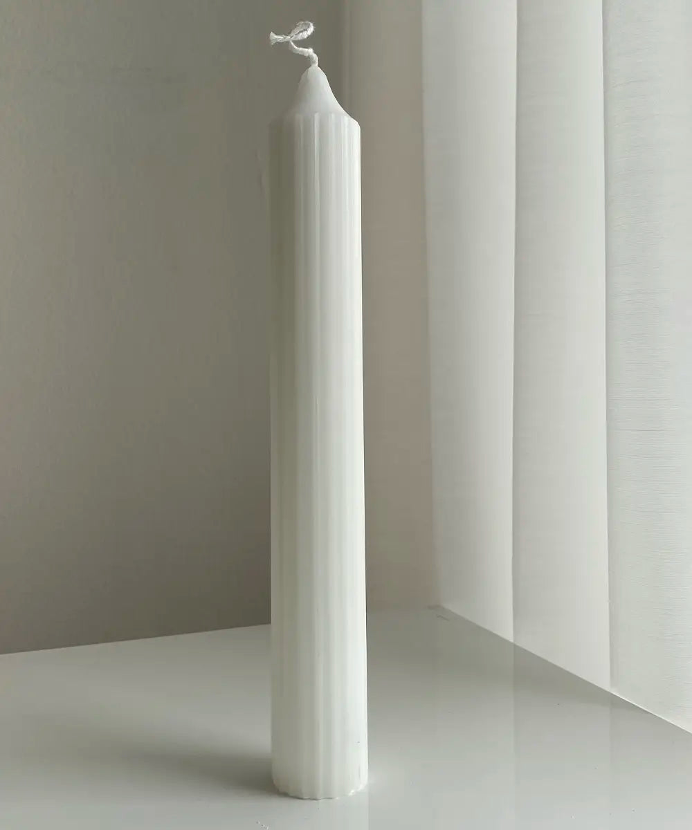 långsmalt blockljus i form av en pelare